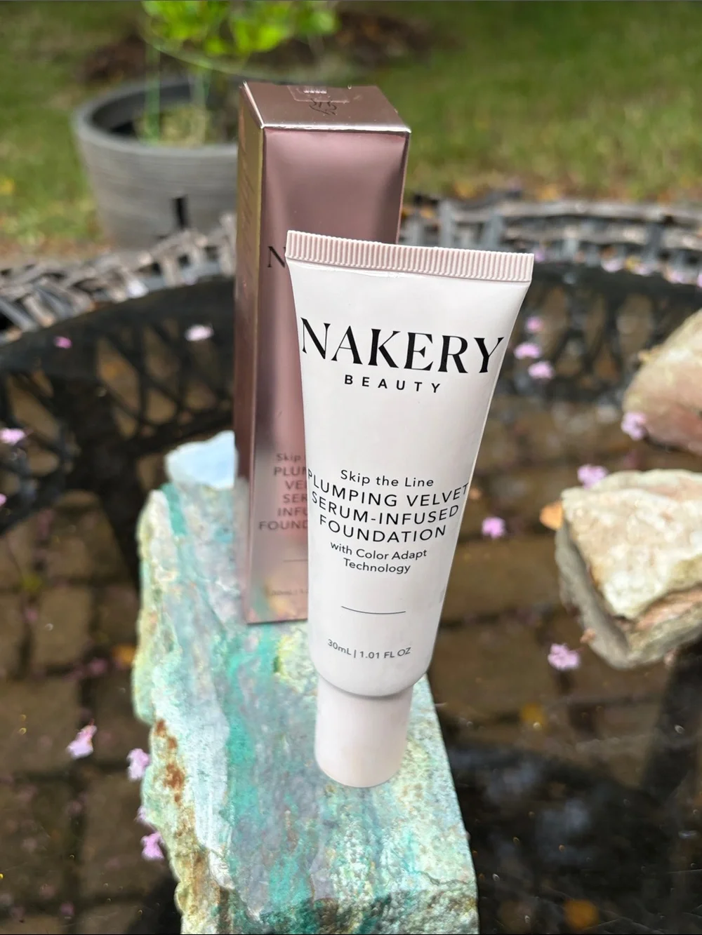 Nakery beauty plumping